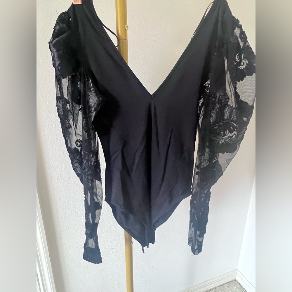 Zara Black Lace Long Sleeve V Neck Bodysuit Women Med NWT